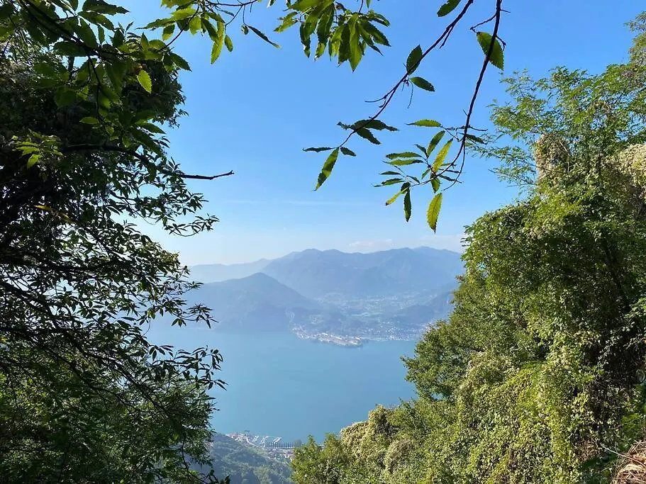 Casa Vacanze Il Pettirosso. Pisogne Italy